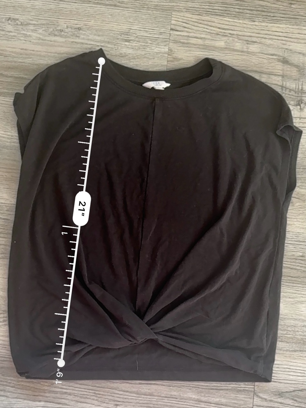 Black Sleeveless Crewneck Tee - Picture 4 of 5